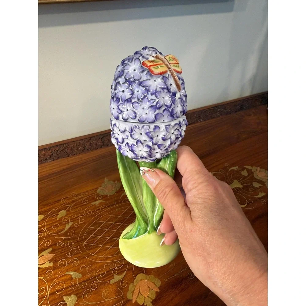 Vintage Villeroy‎ & Boch Floral Fantasy Egg Cup with Lid
